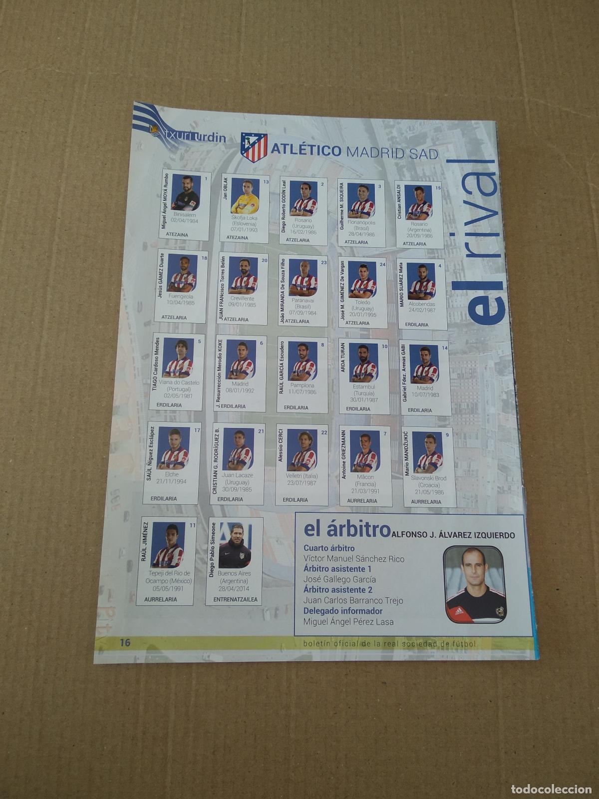 Coleccionismo deportivo: HOJA REVISTA REAL SOCIEDAD PLANTILLA ATLETICO DE MADRID PUBLICIDAD CEBANC OGI BERRI NISSAN