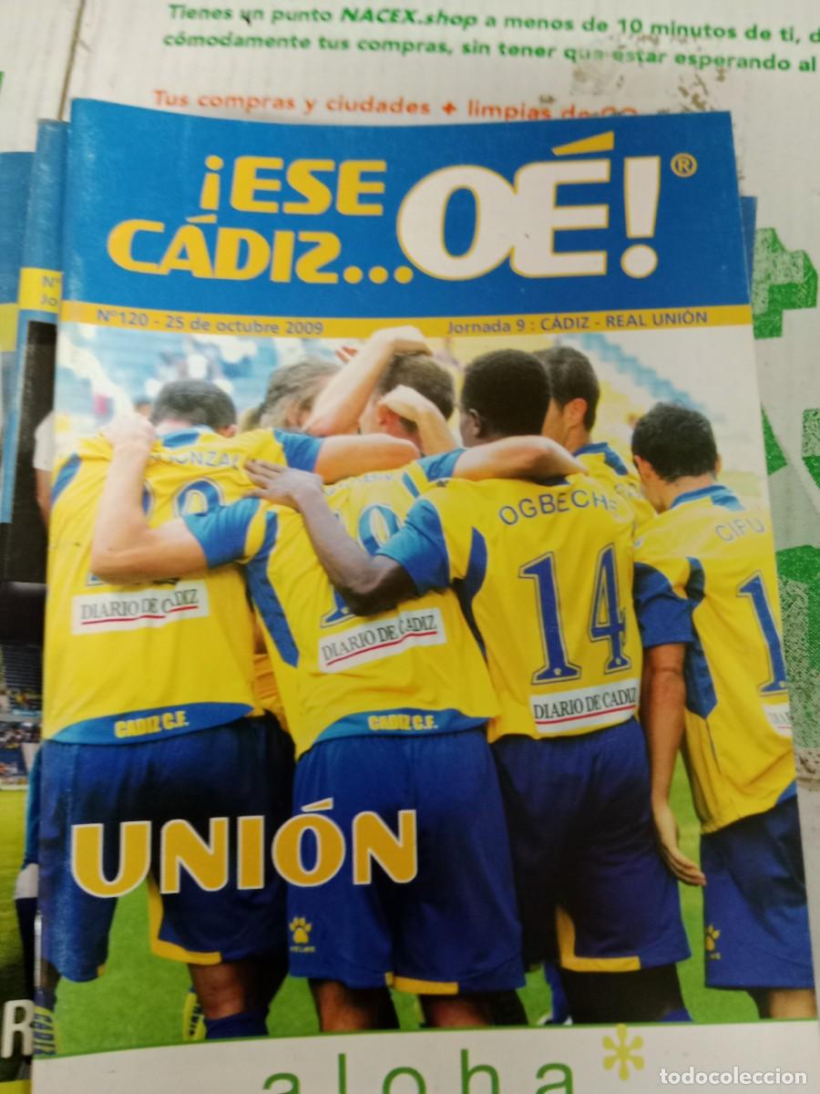 Sports collectibles: G-131 REVISTA DE FUTBOL DEL CADIZ ESE CADIZ OE LA DE FOTO