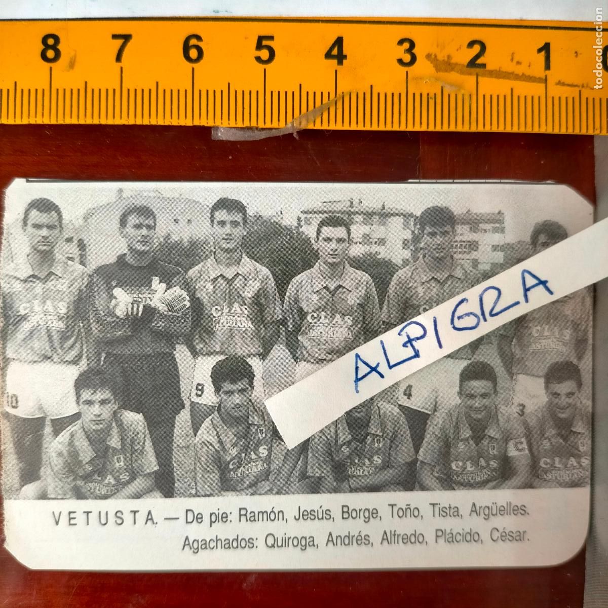 Sammelleidenschaft Sport: CLIPPING ANTIGUO RECORTE DE FUTBOL EQUIPO ALINEACION LIGA PLANTILLA - VETUSTA