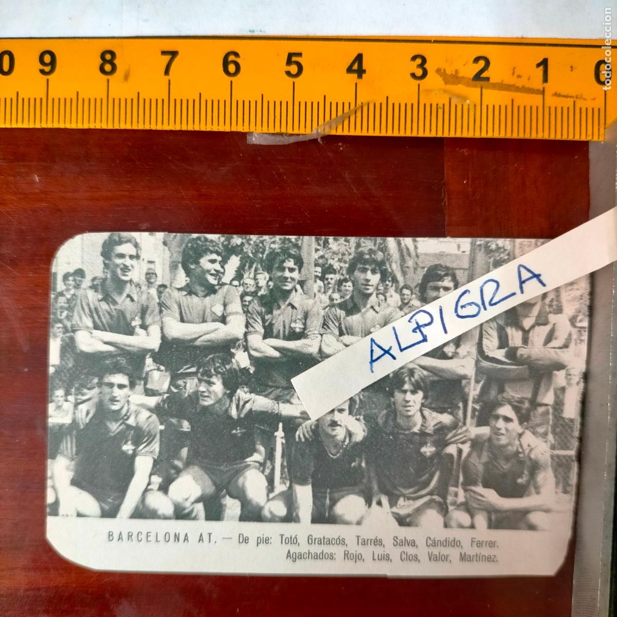 Sammelleidenschaft Sport: CLIPPING ANTIGUO RECORTE DE FUTBOL EQUIPO ALINEACION LIGA PLANTILLA - BARCELONA AT.