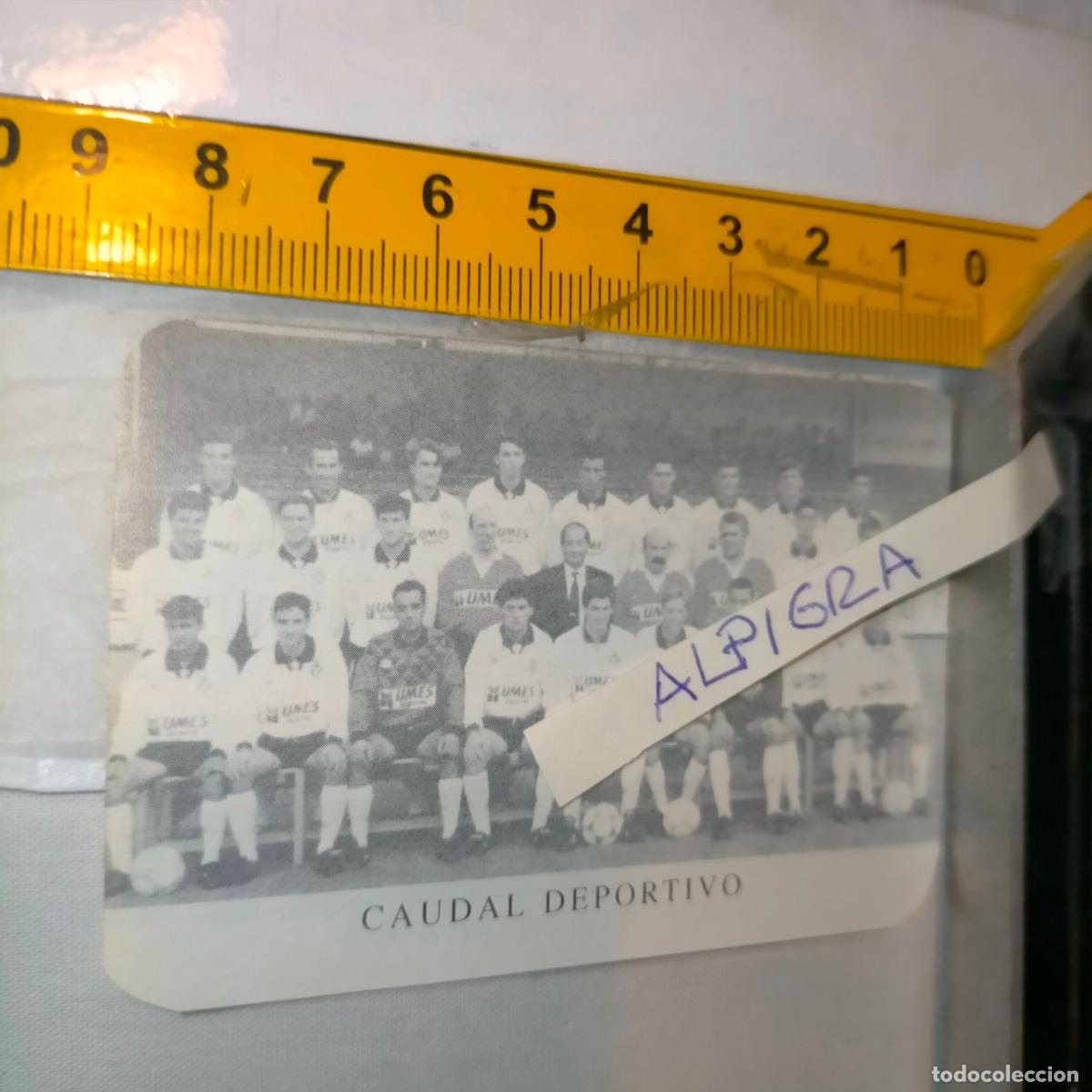 Sammelleidenschaft Sport: CLIPPING ANTIGUO RECORTE DE FUTBOL EQUIPO ALINEACION LIGA PLANTILLA JUGADORES - CAUDAL DEPORTIVO