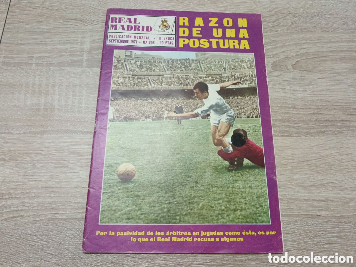Coleccionismo deportivo: REVISTA REAL MADRID N&deg; 256 SEPTIEMBRE 1971 CON P&Oacute;STER FLEITAS