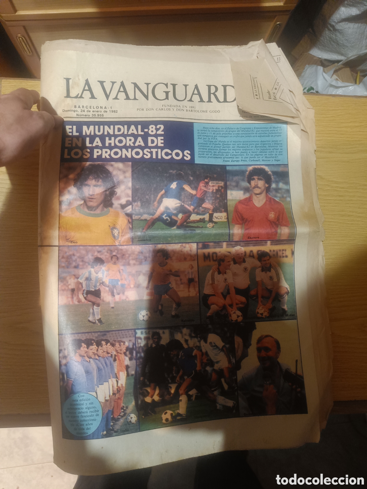 Coleccionismo deportivo: DIARIO LA VANGUARDIA 24 ENERO 1982 MUNDIA 92 HORA DE LOS PRONOSTICOS