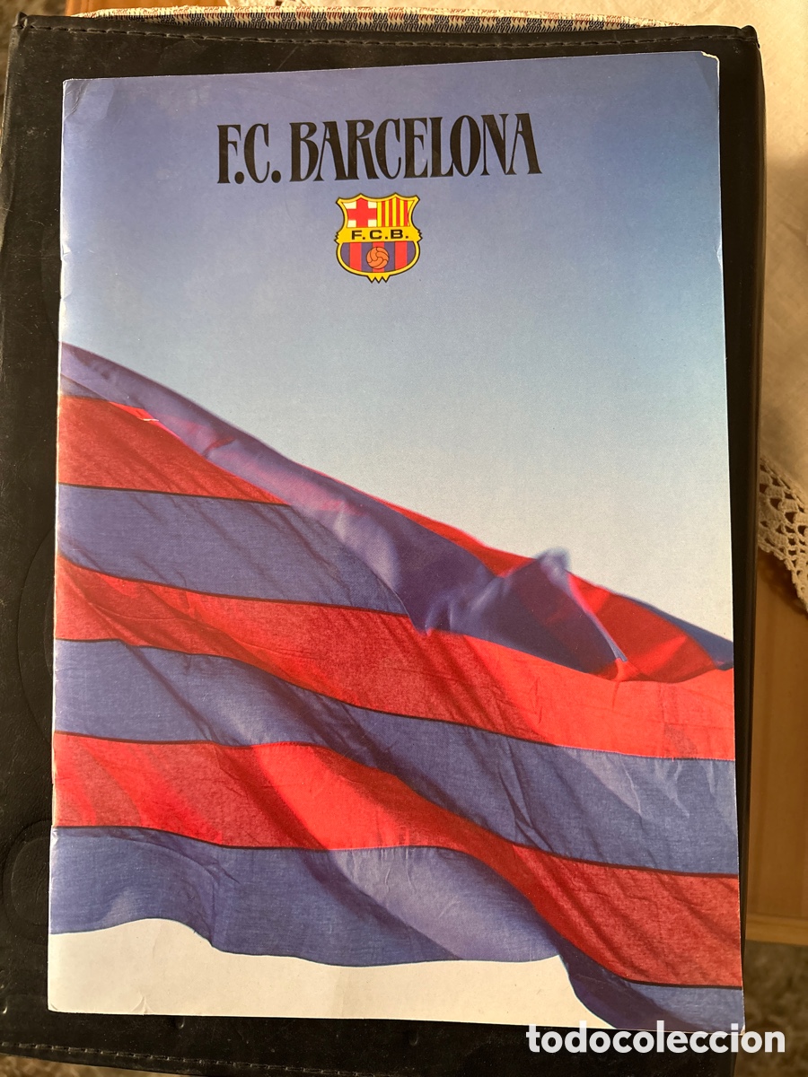 Colecionismo desportivo: Libro / Revista del FC Barcelona / FCB - Bar&ccedil;a. Fundado en 1899 - F&uacute;tbol - Ed. CJC, A&ntilde;os 80