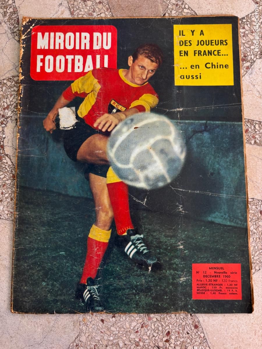Sports collectibles: MIROIR DU FOOTBALL N&ordm; 12 A&Ntilde;O 1960. JOUEURS EN FRANCE EN CHINE AUSSI. SEELER DE HAMBOURG.