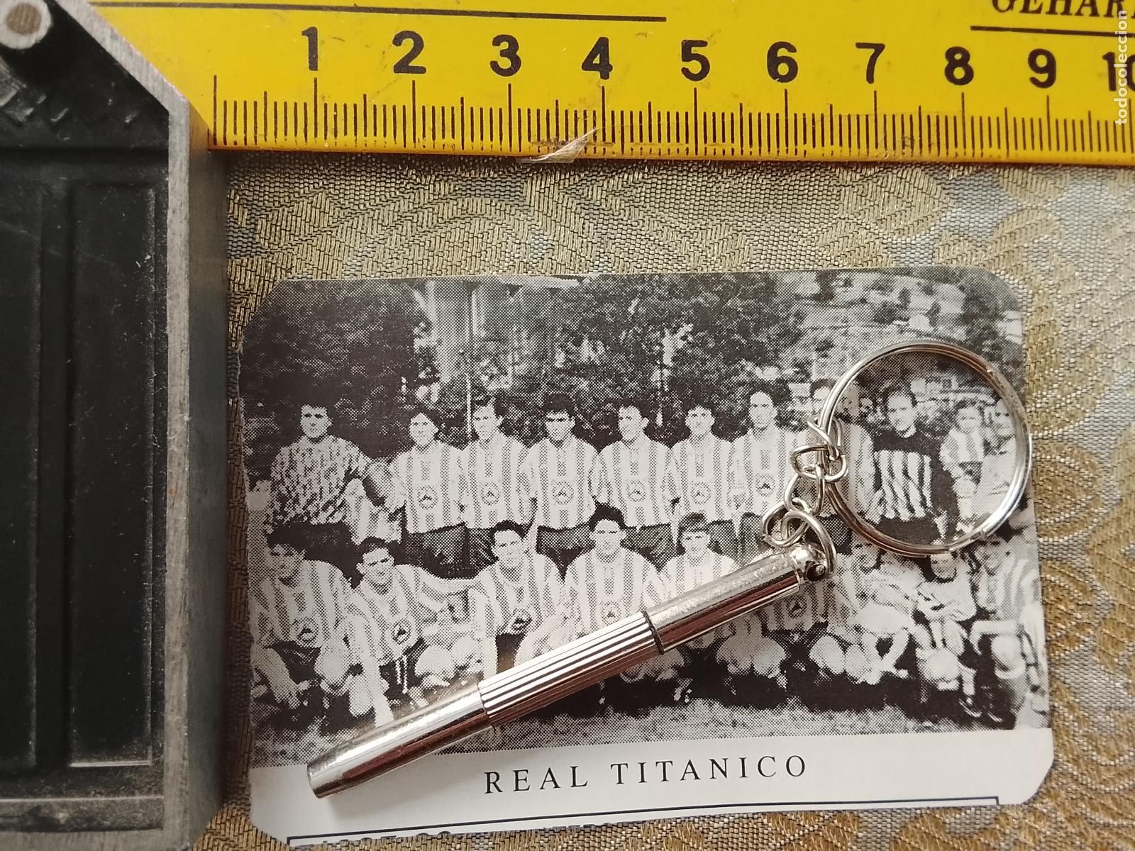 Coleccionismo deportivo: informacion deportiva peque&ntilde;a hoja futbol JUGADORES ALIENEACION EQUIPO CLUB REAL TITANICO