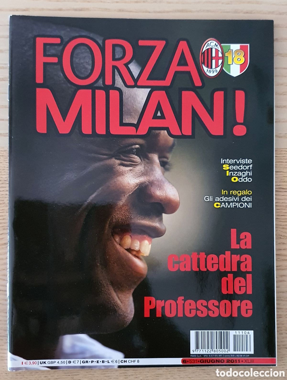Coleccionismo deportivo: Forza Milan junio 2011