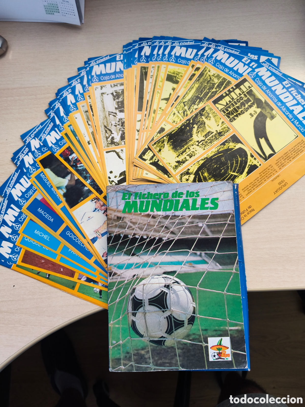 Collezionismo sportivo: Fichero Los mundiales de f&uacute;tbol de 1986 - Peri&oacute;dico La Verdad - 54 fichas variadas