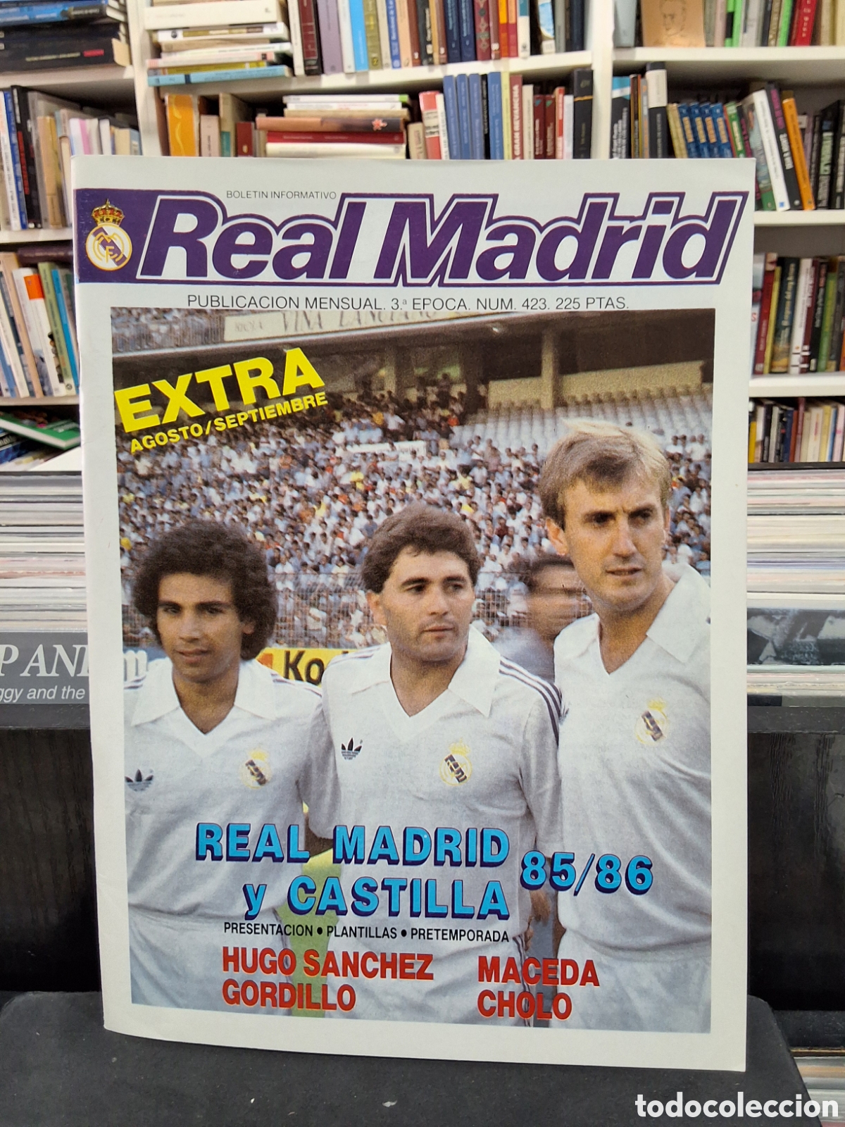 Coleccionismo deportivo: REAL MADRID - BOLETIN INFORMATIVO - EXTRA AGOS/SEPT 1985 - CON POSTER - REVISTA - ENV&Iacute;O DESDE 1&euro;