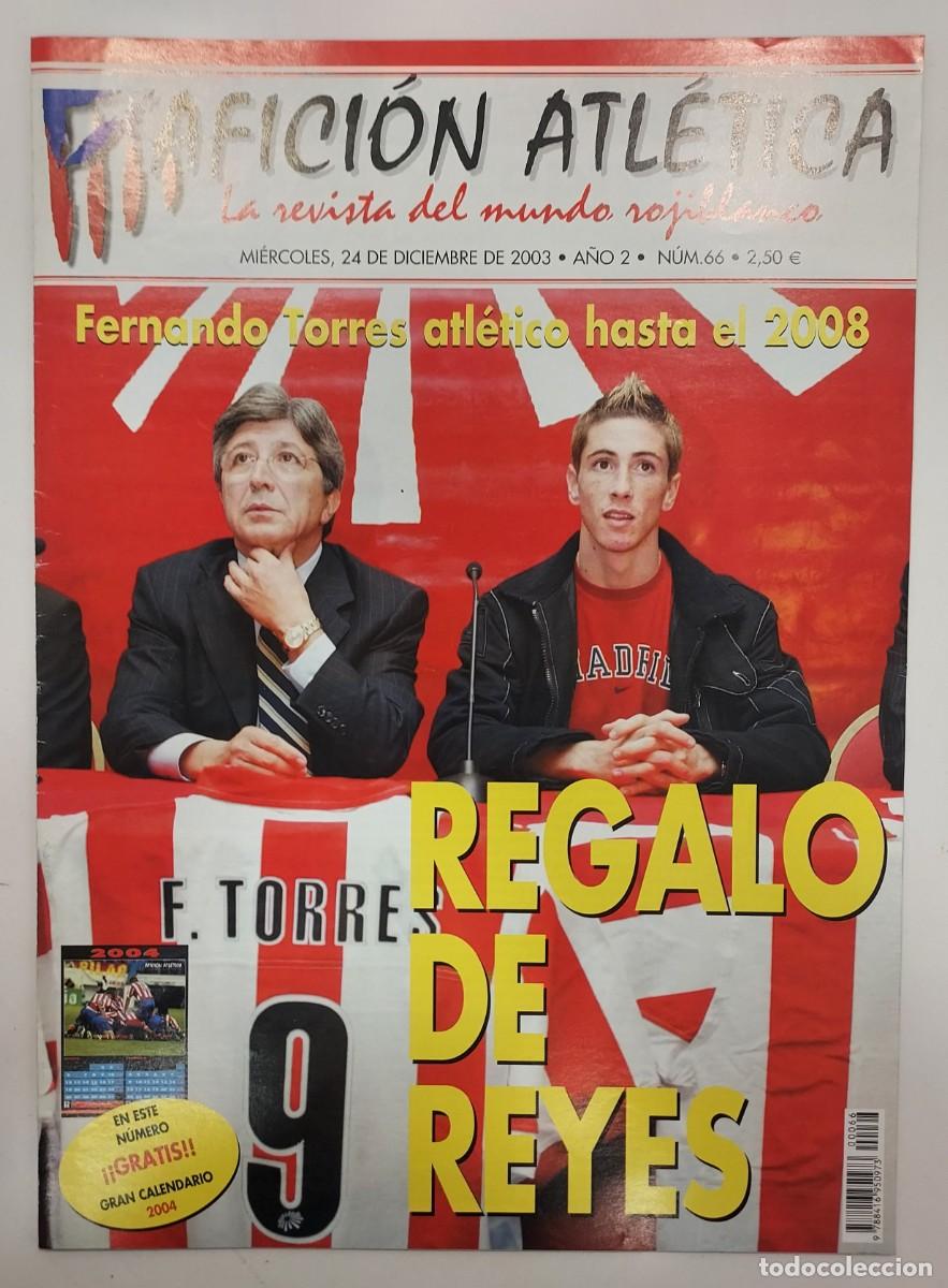 Sports collectibles: ATLETICO DE MADRID. REVISTA AFICION ATLETICA N&ordm; 66. 2003. POSTER CALENDARIO 2004