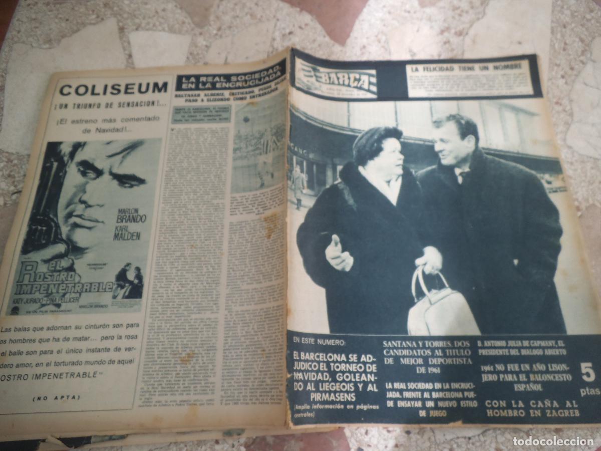 Coleccionismo deportivo: bar&ccedil;a n&ordm; 317, kubala portada, santana, kubala en familia,