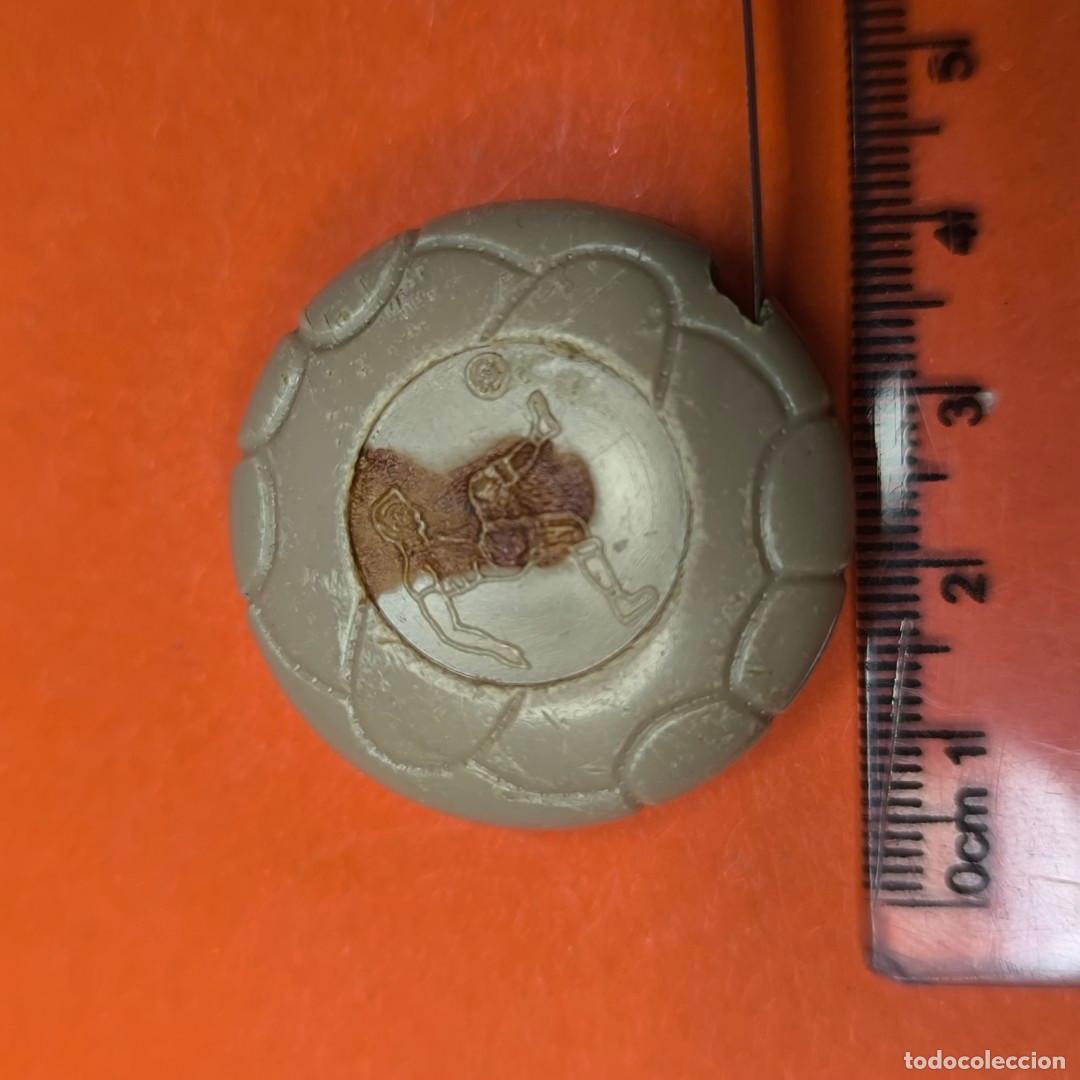 Coleccionismo deportivo: 001518BRI-Mini metro pelota de futbol