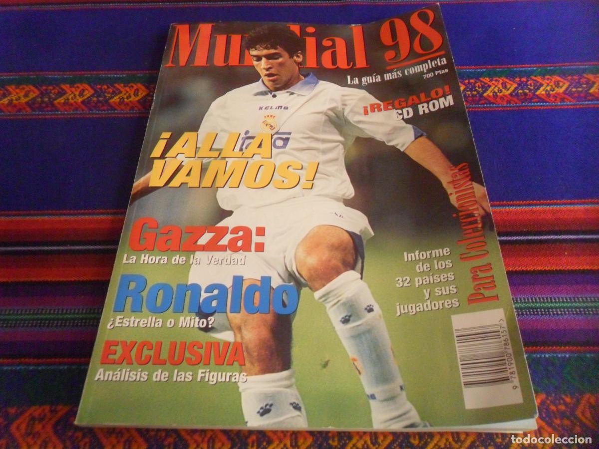 Coleccionismo deportivo: MARADONA MUNDIAL DE F&Uacute;TBOL 98 FRANCIA 1998 LA GU&Iacute;A M&Aacute;S COMPLETA. 160 P&Aacute;GINAS. RARA.