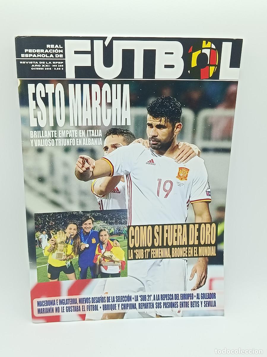 Coleccionismo deportivo: REVISTA REAL FEDERACION ESPA&Ntilde;OLA DE FUTBOL N&ordm;205. MYJ.