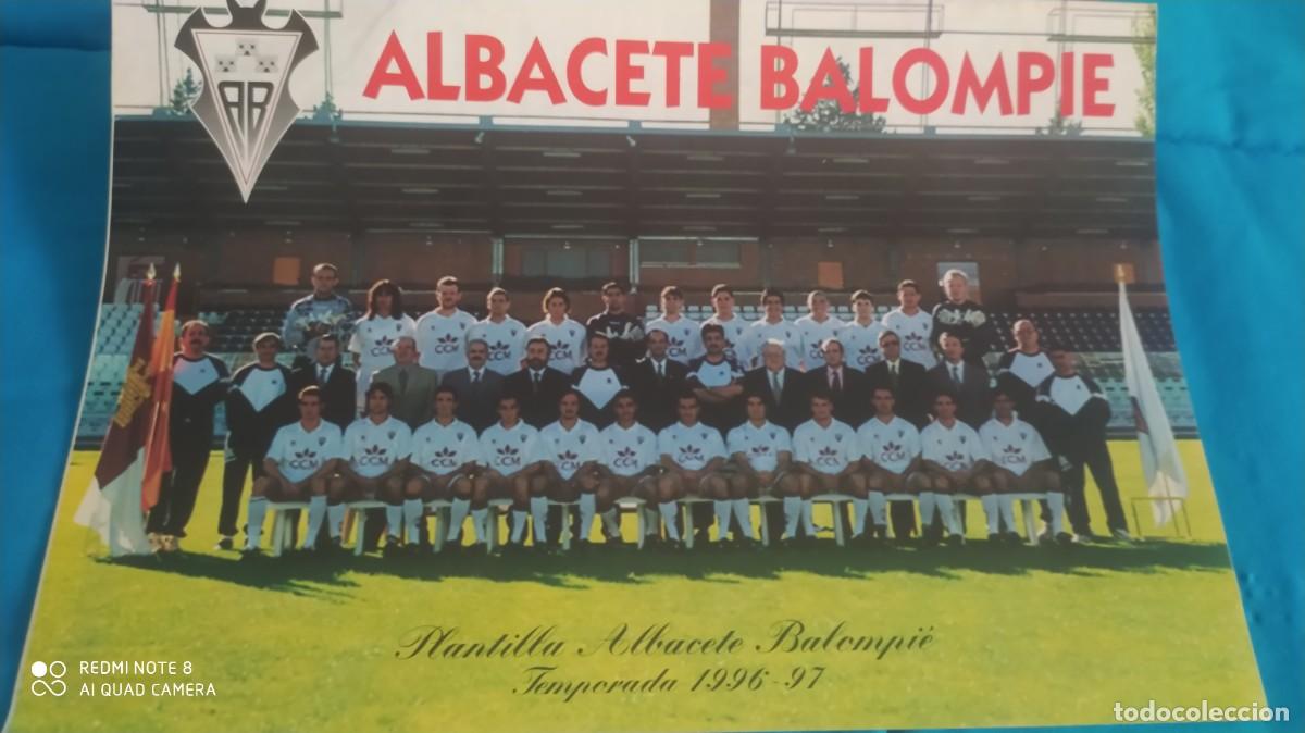 Coleccionismo deportivo: ALBACETE BALOMPIE REVISTA AUPA ALBA N&ordm; 10 OCTUBRE 96 ALBACETE -BARCELONA B POSTER PLANTILLA