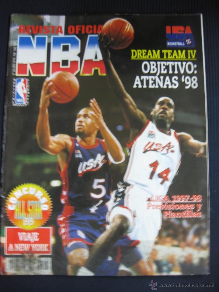 Coleccionismo deportivo: REVISTA OFICIAL NBA N&ordm; 68.- 1997. SUPERPOSTER 78 X 56 GARY PAYTON.
