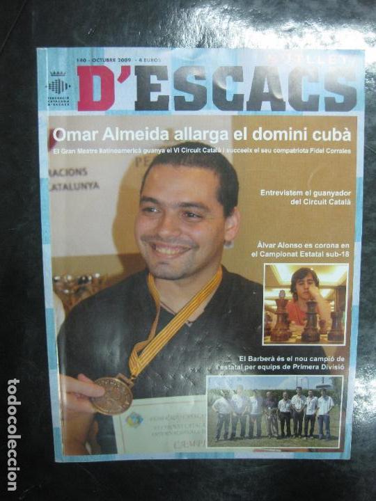 Coleccionismo deportivo: BUTLLETI D'ESCACS N&ordm; 140. OMAR ALMEIDA ALLARGA EL DOMINI CUBA. OCTUBRE 2009
