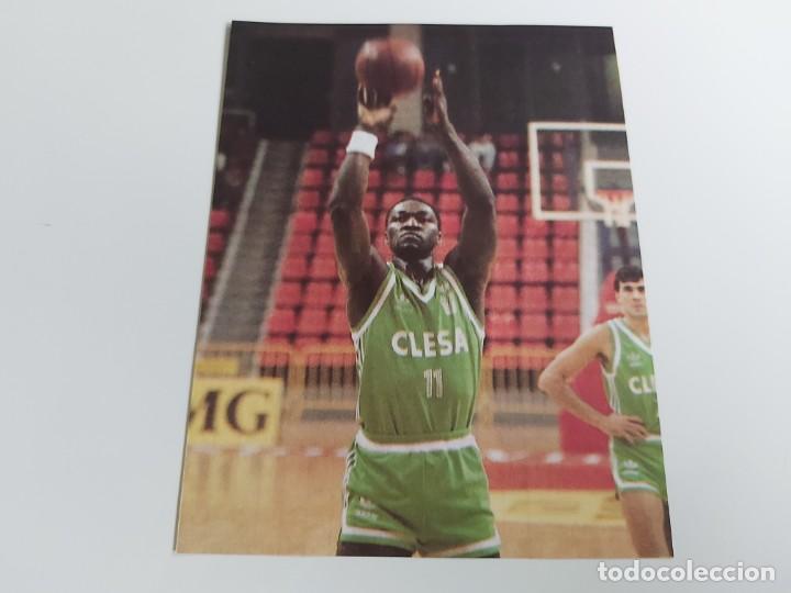 Sports collectibles: RECORTE BALONCESTO LAVODRAMA  PERTENECE AL PARTIDO GIN MG SARRIA(ESPA&Ntilde;OL)-CLESA FERROL  1986