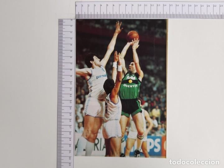 Collectionnisme sportif: RECORTE BALONCESTO VILLACAMPA Y ROMAY PERTENECIENTE AL PARTIDO REAL MADRID-JOVENTUT 1988
