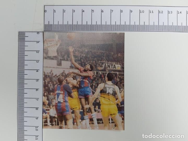 Collectionnisme sportif: RECORTE BALONCESTO SIBILIO  PERTENECIENTE AL PARTIDO ENTRE BARCELONA-ESTUDIANTES  1988