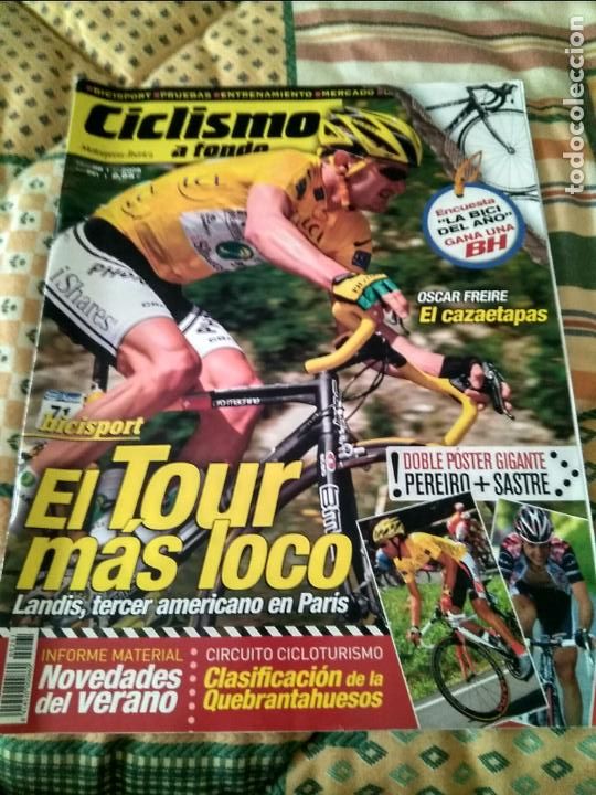 Coleccionismo deportivo: CICLISMO A FONDO. N&ordm;261-2006. POSTER DOBLE GIGANTE PEREIRO Y SASTRE. VER FOTOS. MUY BUEN ESTADO.