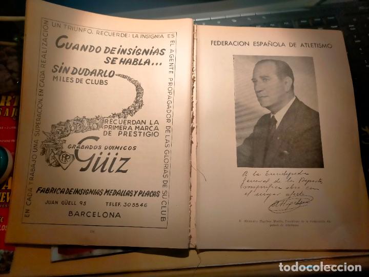 Coleccionismo deportivo: Federaci&oacute;n espa&ntilde;ola de atletismo 1950 - 12 paginas - anuncio colacao y grabados quimicos guiz