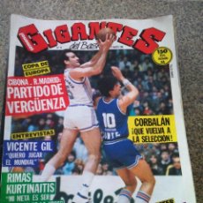 Coleccionismo deportivo: REVISTA GIGANTES DEL BASKET - Nº 19 - 1986 -- POSTER GERALD WILKINS -- CIBONA / REAL MADRID --. Lote 363548670