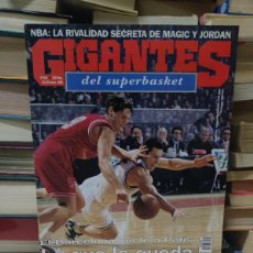 Coleccionismo deportivo: GIGANTES DEL SUPERBASKET LO QUE LE QUEDA AL REAL MADRID / MAGIC JHONSON VS MICHAEL JORDAN