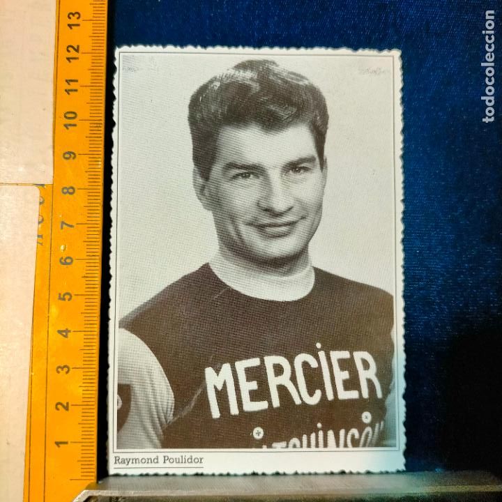 Coleccionismo deportivo: RECORTE TAMA&Ntilde;O MEDIA POSTAL CICLISMO CICLISTAS FAMOSOS : RAYMOND POULIDOR EQUIPO MERCIER