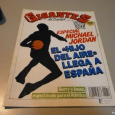 Coleccionismo deportivo: REVISTA GIGANTES DEL BASKET Nº 252 AÑO 1990 ESPECIAL MICHAEL JORDAN CON POSTER