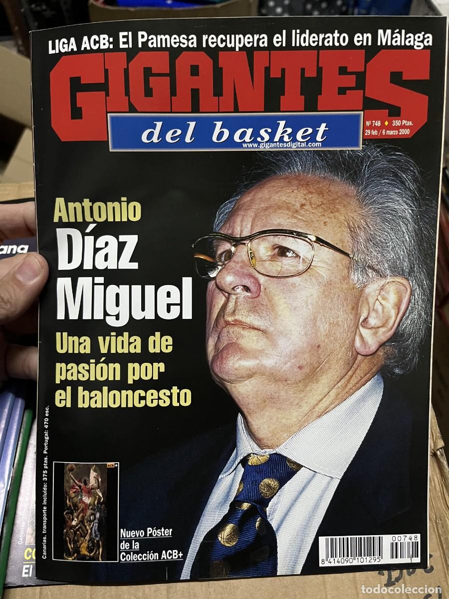 Coleccionismo deportivo: REVISTA GIGANTES DEL BASKET # 748 MARZO 2000 ANTONIO DIAZ MIGUEL POSTER COLECCION ACB