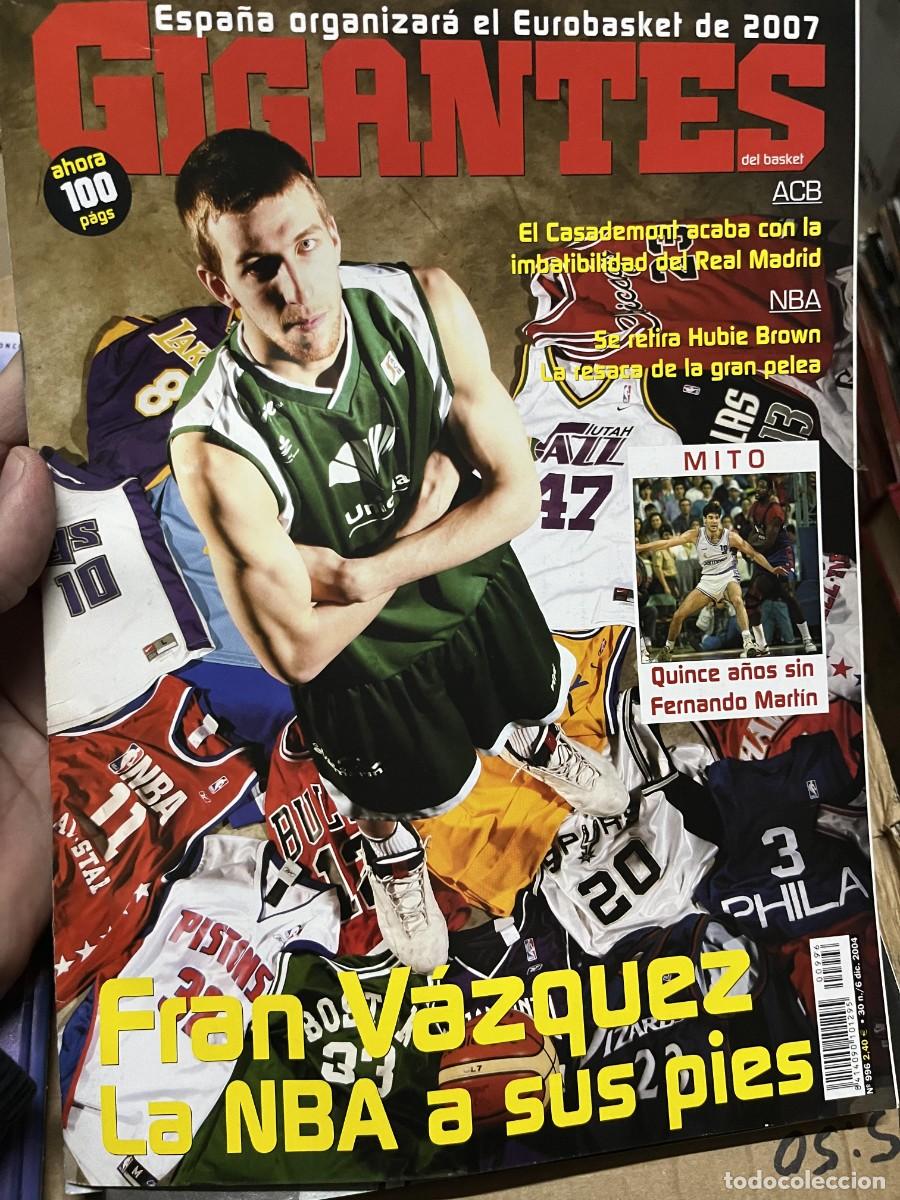 Coleccionismo deportivo: REVISTA GIGANTES DEL BASKET # 996 NOVIEMBRE 2004 FRAN VAZQUEZ POSTER VELIMIR PERASOVIC QUINCY LEWIS