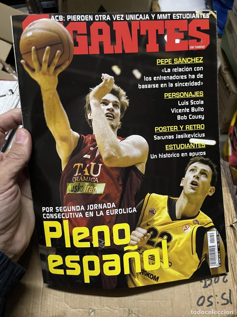 Coleccionismo deportivo: REVISTA GIGANTES DEL BASKET # 1150 NOVIEMBRE 2007 EUROLIGA POSTER SARUNAS JASIKEVICIUS