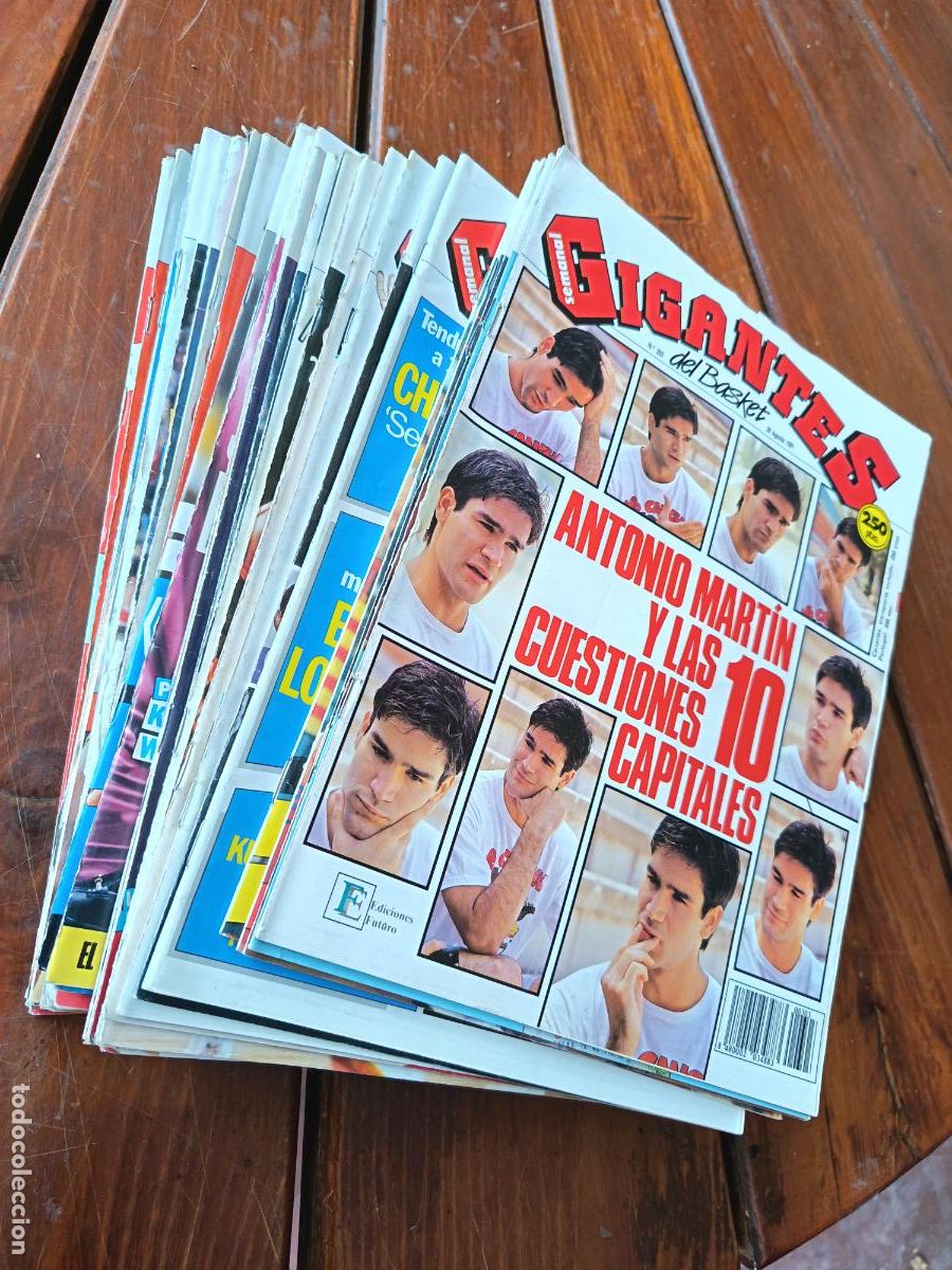 Coleccionismo deportivo: LOTE DE 27 REVISTAS GIGANTES DEL BASKET. 1991 Y 1992. LAS DE LAS FOTOS.