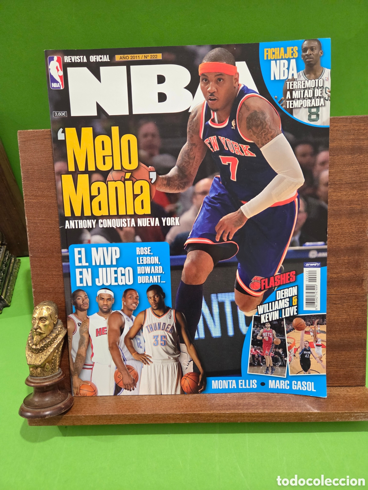 Coleccionismo deportivo: REVISTA OFICIAL..&rdquo;&rdquo;NBA&rdquo;&rdquo;..N&deg;222..A&Ntilde;O 2011...POSTERS DE &rdquo;&rdquo;DERON WILLIAMS Y KEVIN LOVE&rdquo;&rdquo;....