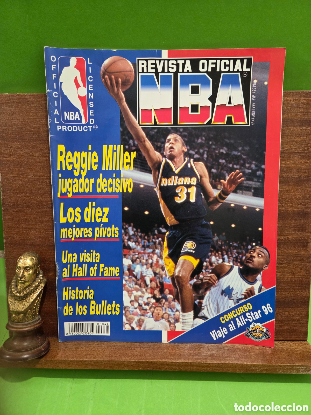 Coleccionismo deportivo: REVISTA OFICIAL..&rdquo;&rdquo;NBA&rdquo;&rdquo;...N&deg;44...A&Ntilde;O 1995...POSTER DE &rdquo;&rdquo;HORACIO GRANT&rdquo;&rdquo;.....