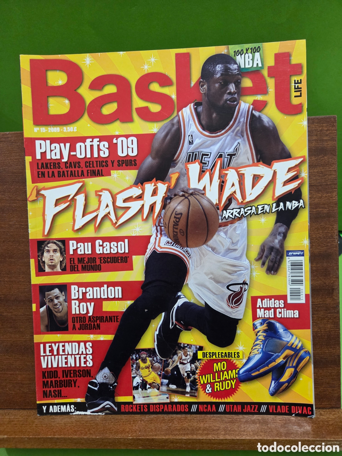 Collectionnisme sportif: REVISTA...&rdquo;&rdquo;BASKET LIFE&rdquo;&rdquo;...N&deg;15...2009...POSTERS DE &rdquo;&rdquo;RUDY FERN&Aacute;NDEZ Y MO WILLIAMS&rdquo;&rdquo;....