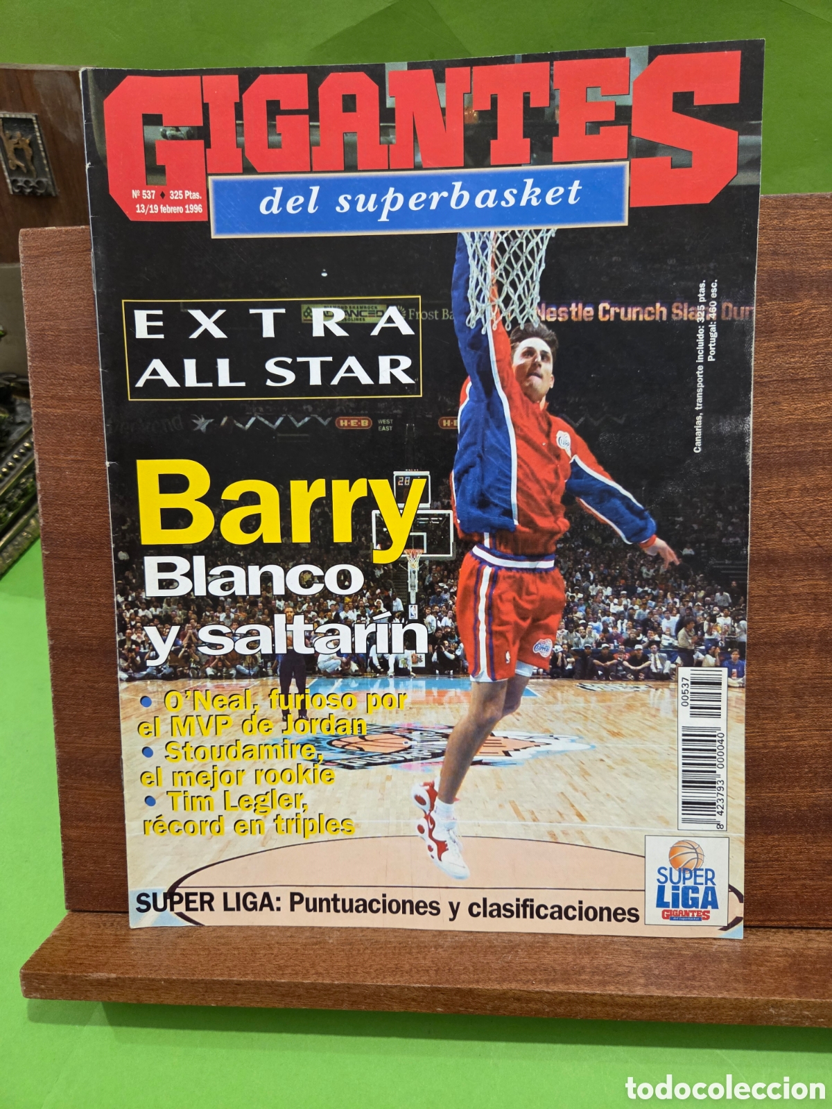Sports collectibles: PORTADA DE LA REVISTA...&rdquo;&rdquo;GIGANTES DEL BASKET&rdquo;&rdquo;...N&Uacute;MERO 537...1996...