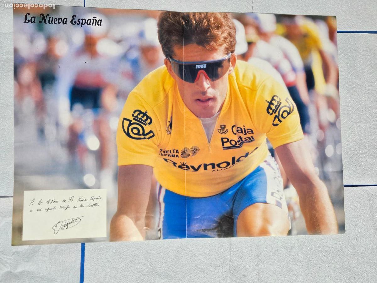 Coleccionismo deportivo: POSTER PEDRO DELGADO DE AMARILLO EN LA VUELTA ESPA&Ntilde;A 1989.