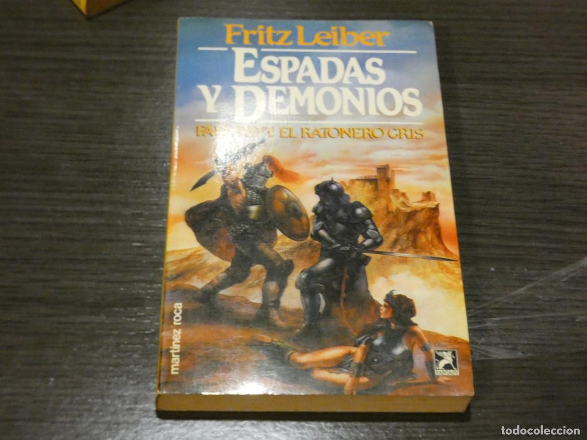 Coches: ARKANSAS ROL MARTINEZ ROCA FANTASY 2 ESPADAS Y DEMONIOS FRTIZ LEIBER