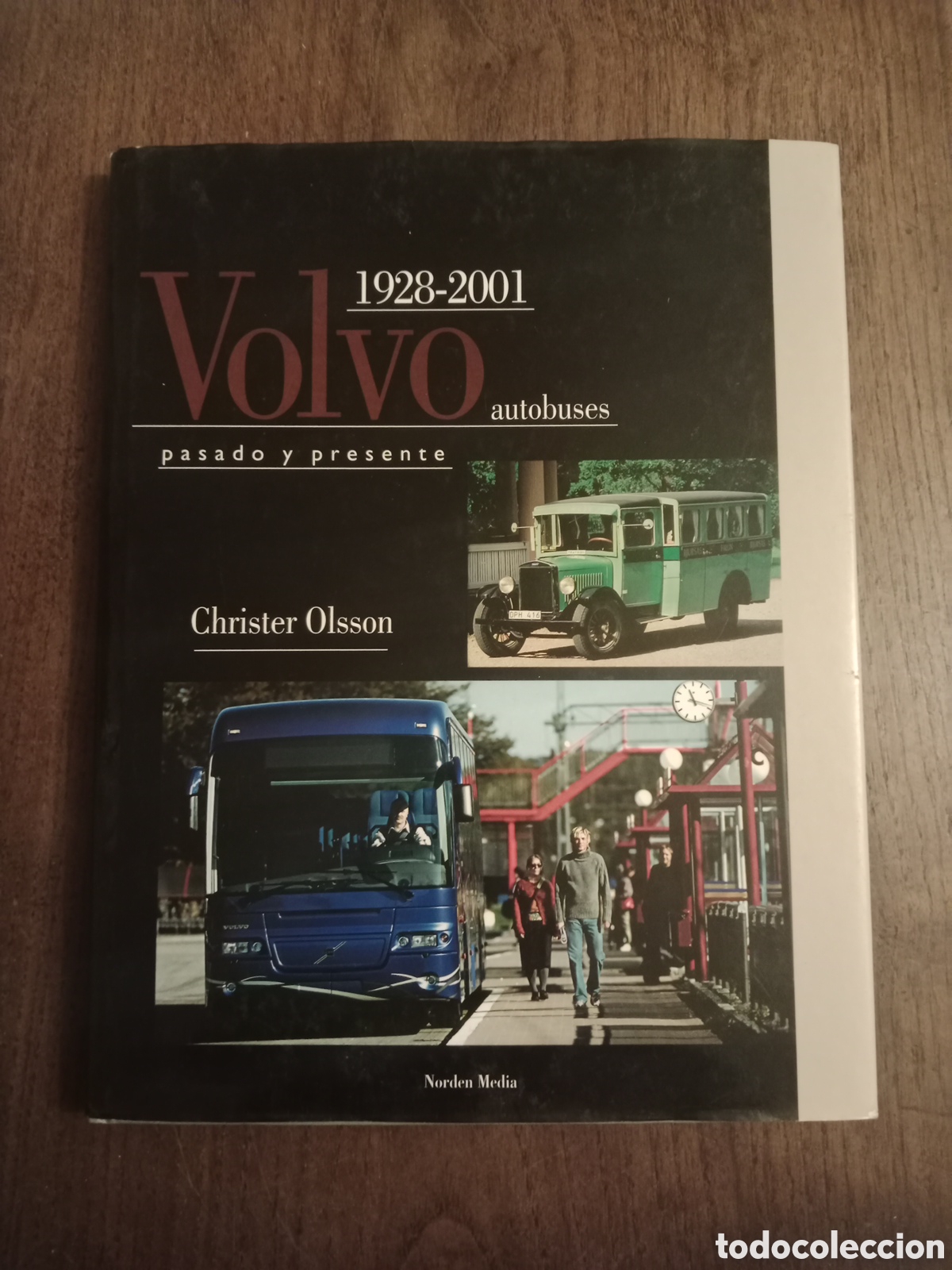 Coches: Libro Autobuses Volvo 1928 - 2001 - Foto 1