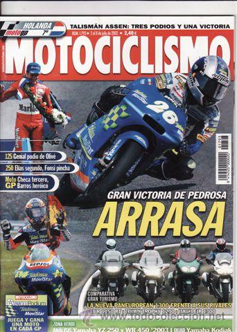 Autos und Motorr&auml;der: REVISTA MOTOCICLISMO N&ordm; 1793 A&Ntilde;O 2002. COMPARATIVA: BMW R 1150 RT, HONDA STX 1300 PAN EUROPEAN
