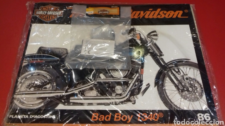 Coches y motocicletas: Coleccionable Harley-Davidson 86 + pieza - Foto 1