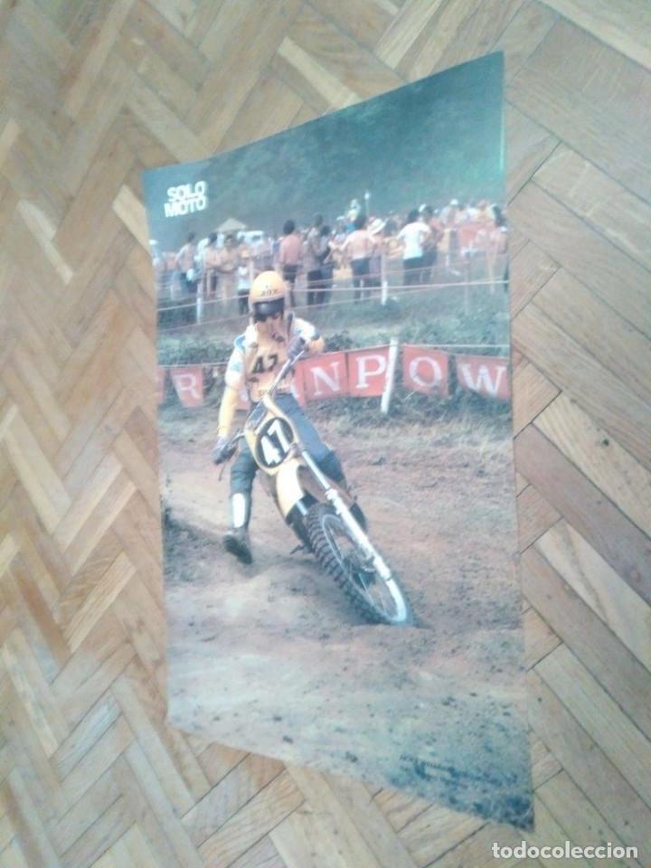 Automobili e Motociclette: POSTER REVISTA SOLO MOTO ACTUAL A&Ntilde;O 1978. AKIRA WATABE. SUZUKI RM 125. MEDIDAS 30X45 APROX.