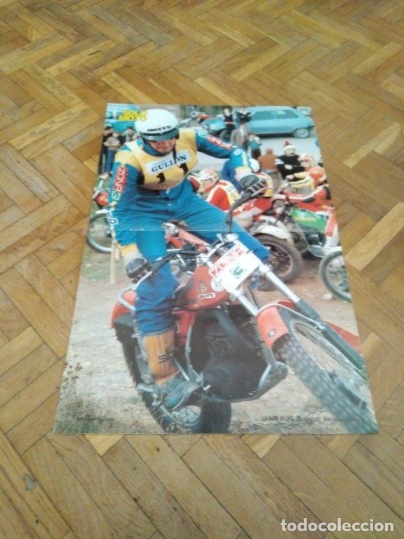 Automobili e Motociclette: POSTER REVISTA SOLO MOTO ACTUAL A&Ntilde;O 1977. NIGEL BIRKET. SUZUKI. MEDIDAS 30X45 CM APROX-