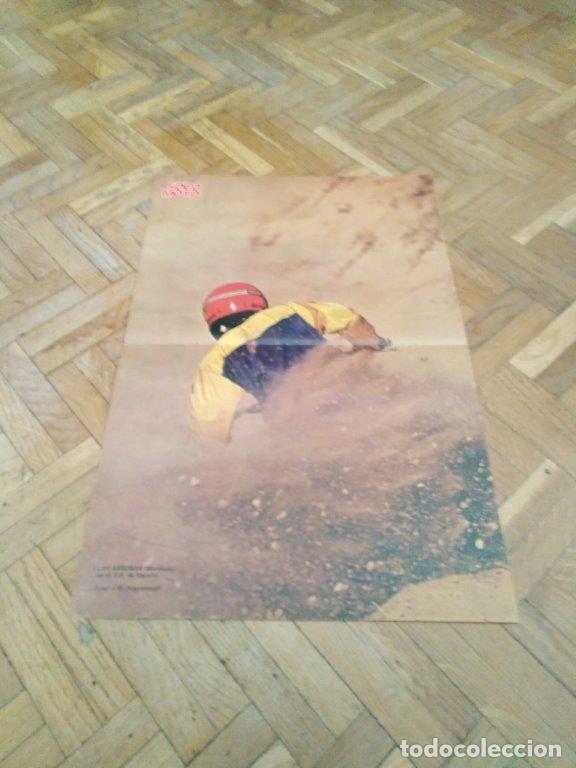 Coches y Motocicletas: POSTER REVISTA SOLO MOTO ACTUAL A&Ntilde;O 1977. LUC BESONHE. MONTESA. GP DE ESPA&Ntilde;A MEDIDAS 30X45 CM APROX.