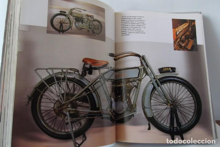 Coches y motocicletas: &iexcl;&iexcl; HARLEY - DAVIDSON !! UN ESTILO DE VIDA. Y &iexcl; HARLEY -DAVIDSON ! 2 LIBROS. - Foto 41