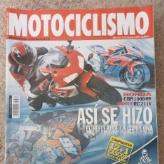 Coches y Motocicletas: REVISTA MOTOCICLISMO Nº 1872 ENERO 2004. Lote 358584805