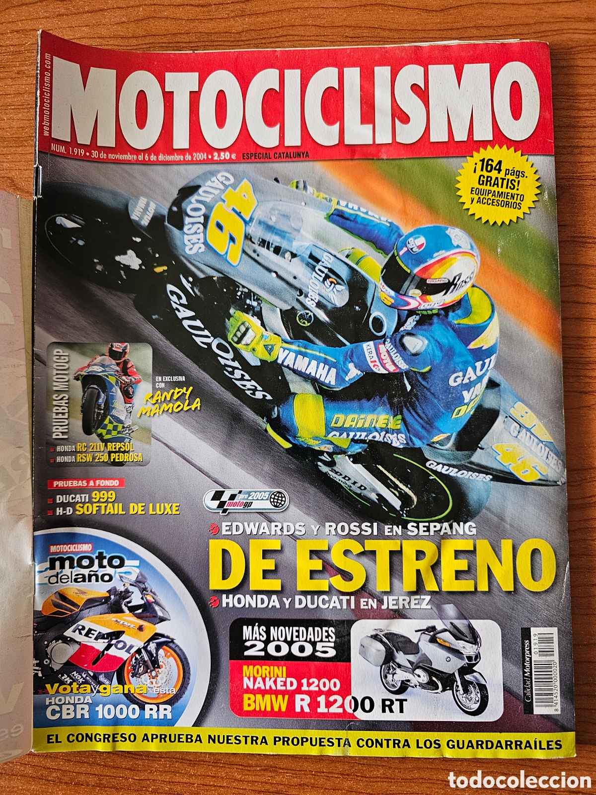 Voitures et Motocyclettes: MOTOCICLISMO 1919 2004 HONDA RC 211V, HONDA RSW 250, DUCATI 999, MORINI NAKED 1200, BMW R 1200 RT