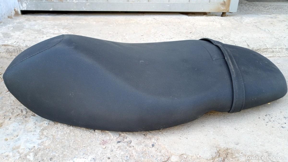 Coches y motocicletas: Asiento moto. Piaggio? - Foto 6